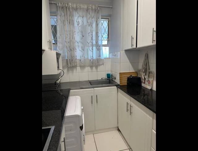 2 BEDROOM APARTMENT FOR SALE IN GLENWOOD